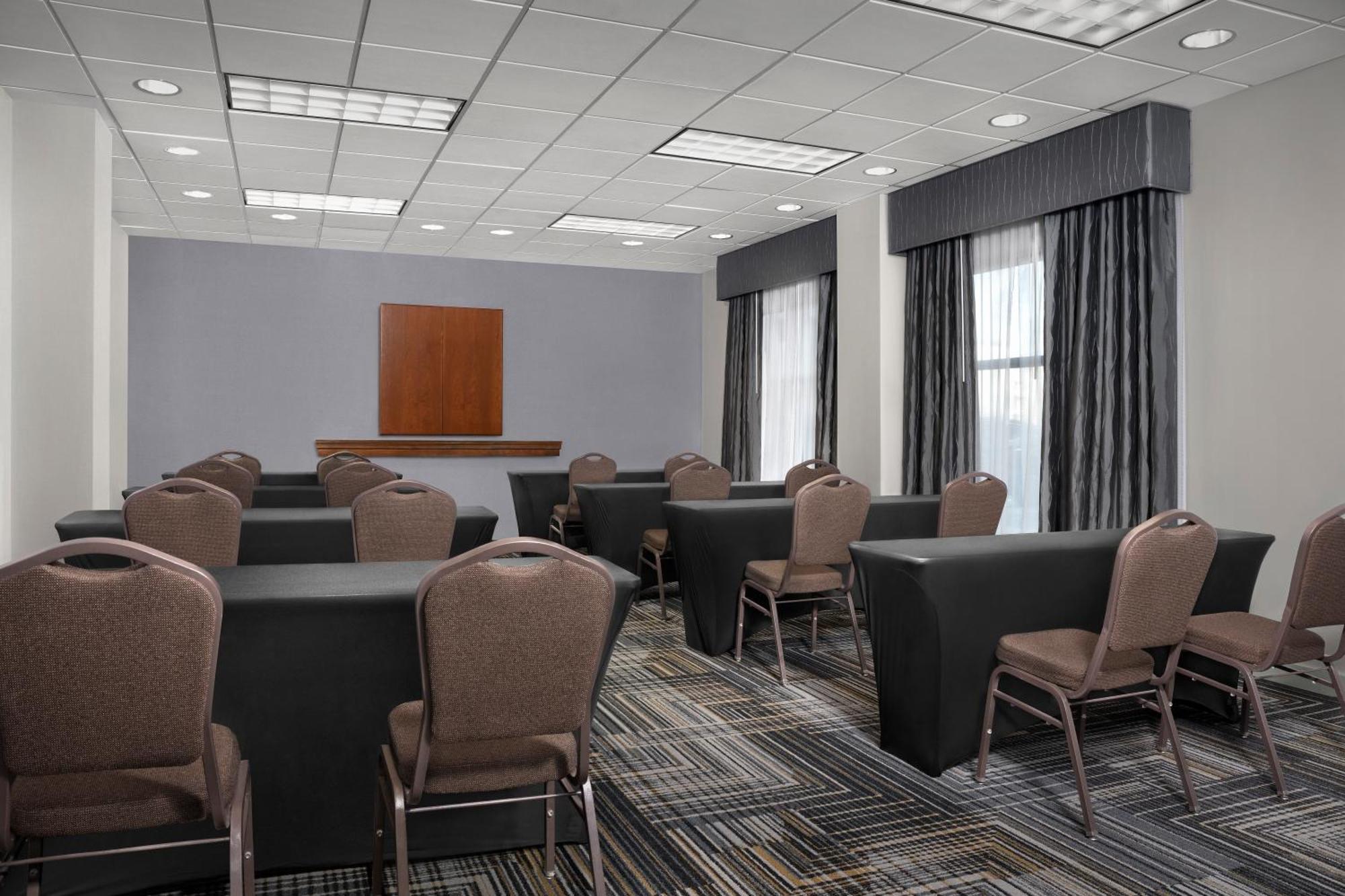 Homewood By Hilton - Downtown Hotel Omaha